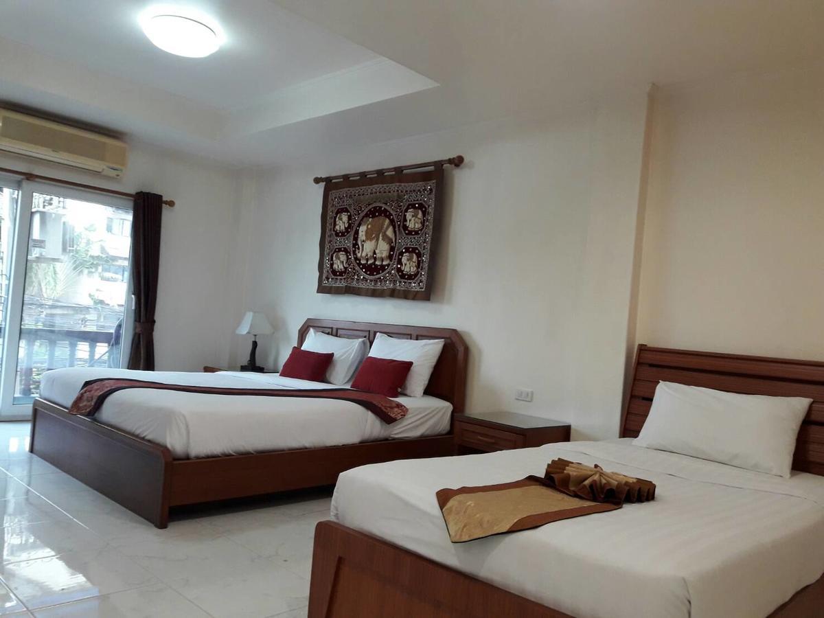 The Chillax Pattaya Hotel Екстериор снимка