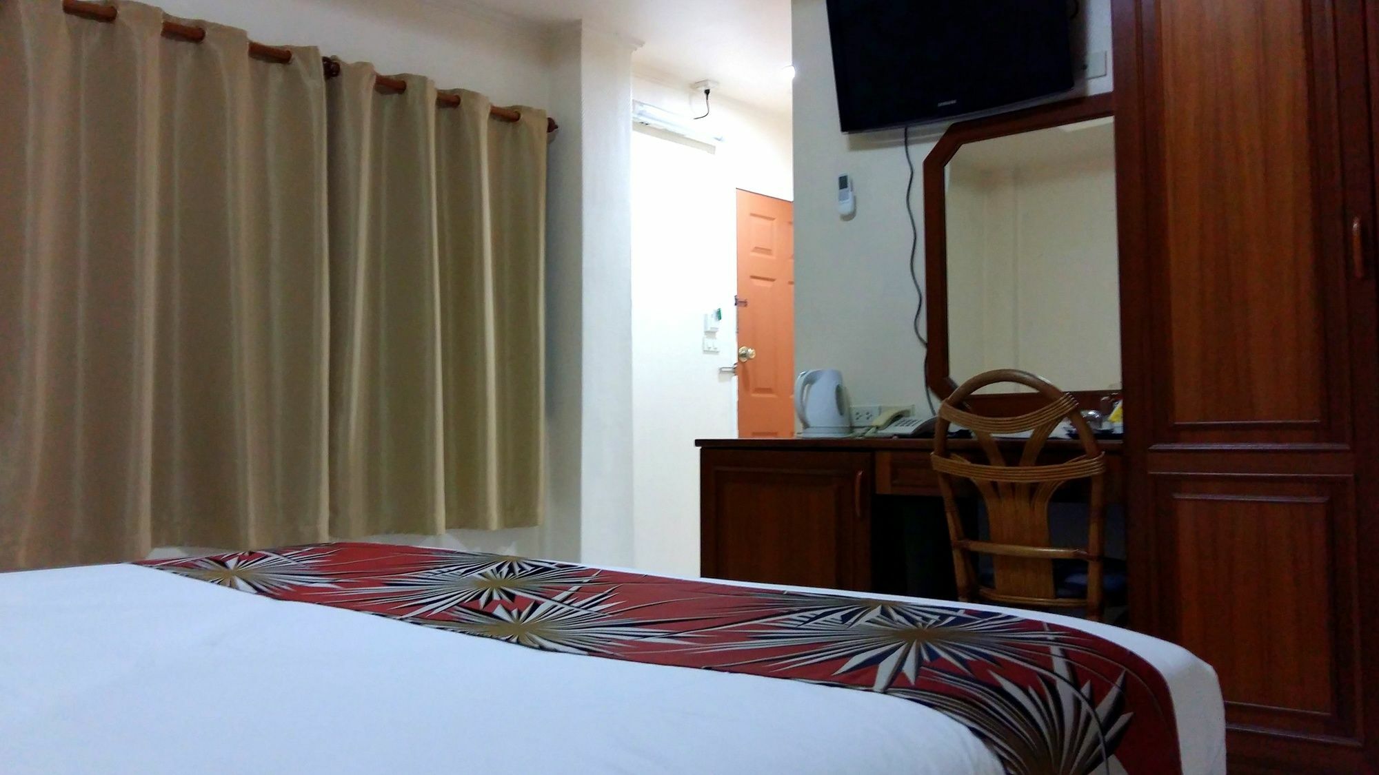 The Chillax Pattaya Hotel Екстериор снимка
