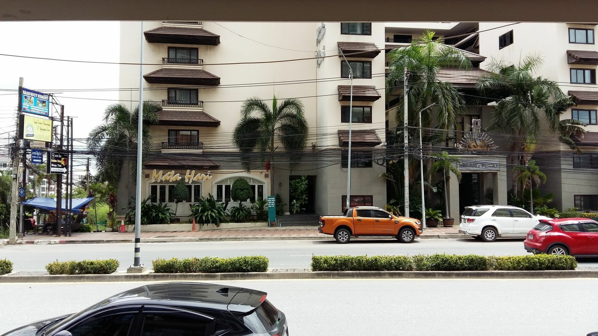 The Chillax Pattaya Hotel Екстериор снимка