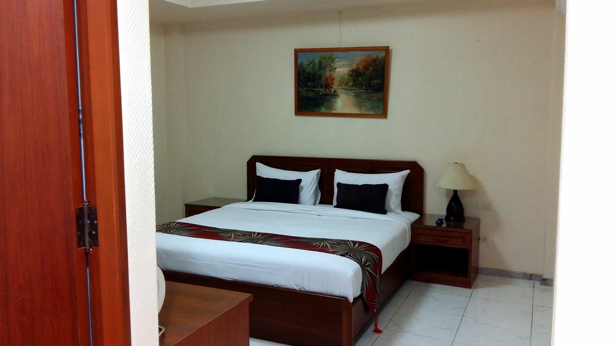 The Chillax Pattaya Hotel Екстериор снимка